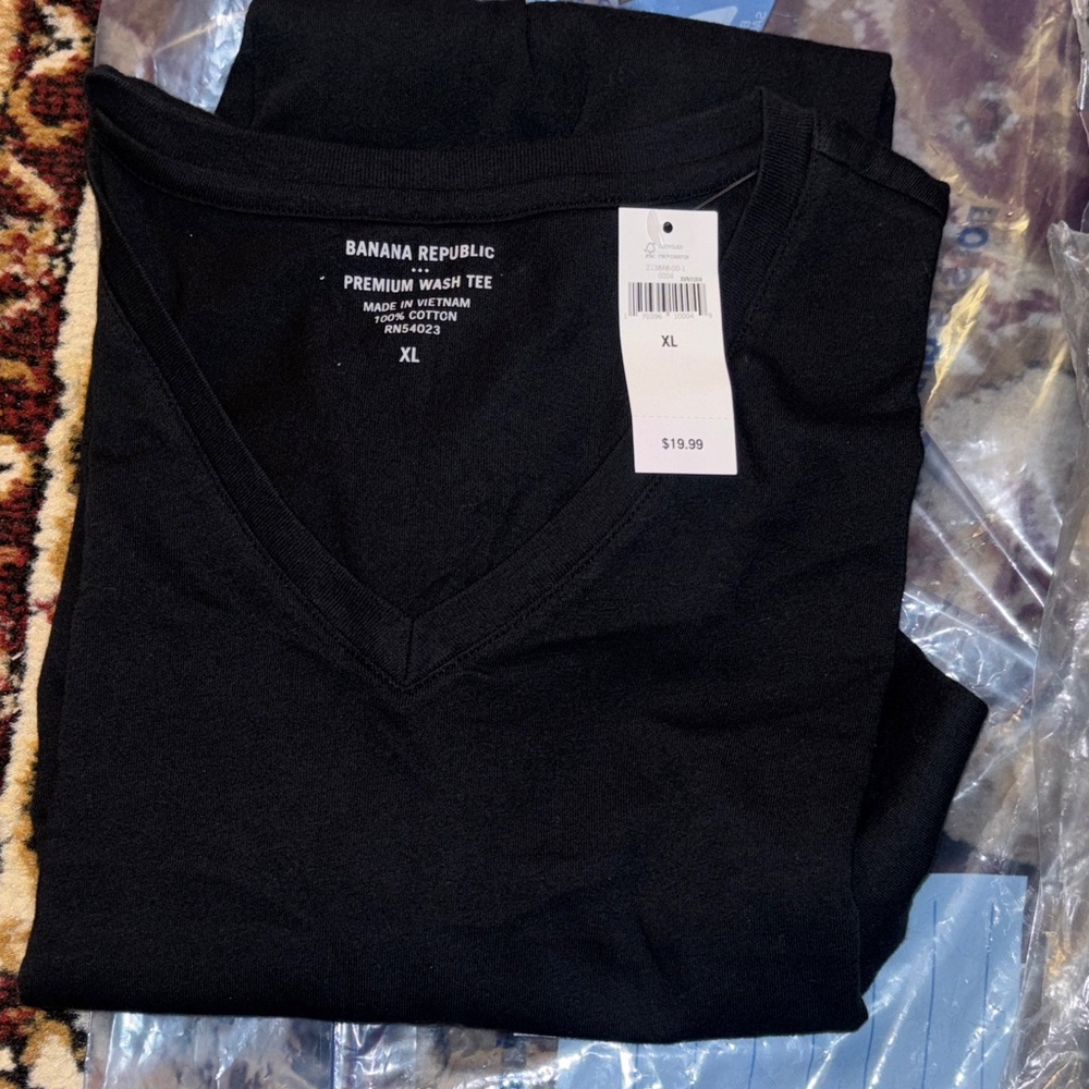 Banana Republic Premium Black V-Neck Tee